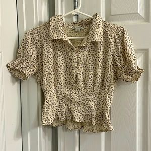 flower print beige cropped shirt